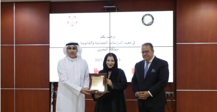 Read more about the article مركز الدراسات القانونية والقضائية يزور البحرين ضمن برنامج الزيارات المشتركة للأعوام 2025–2026